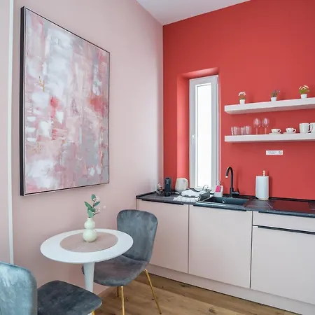 Apartament Center De Lux “ Zara “