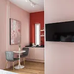 Center De Lux “ Zara “ Apartment