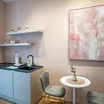 Center De Lux “ Zara “ Apartment