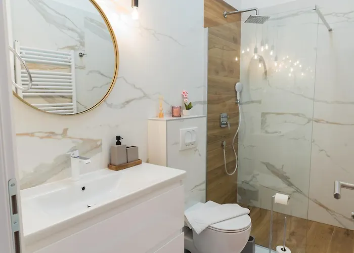 Center De Lux “ Zara “ * Сплит