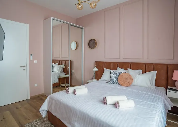 Apartament Center De Lux “ Zara “